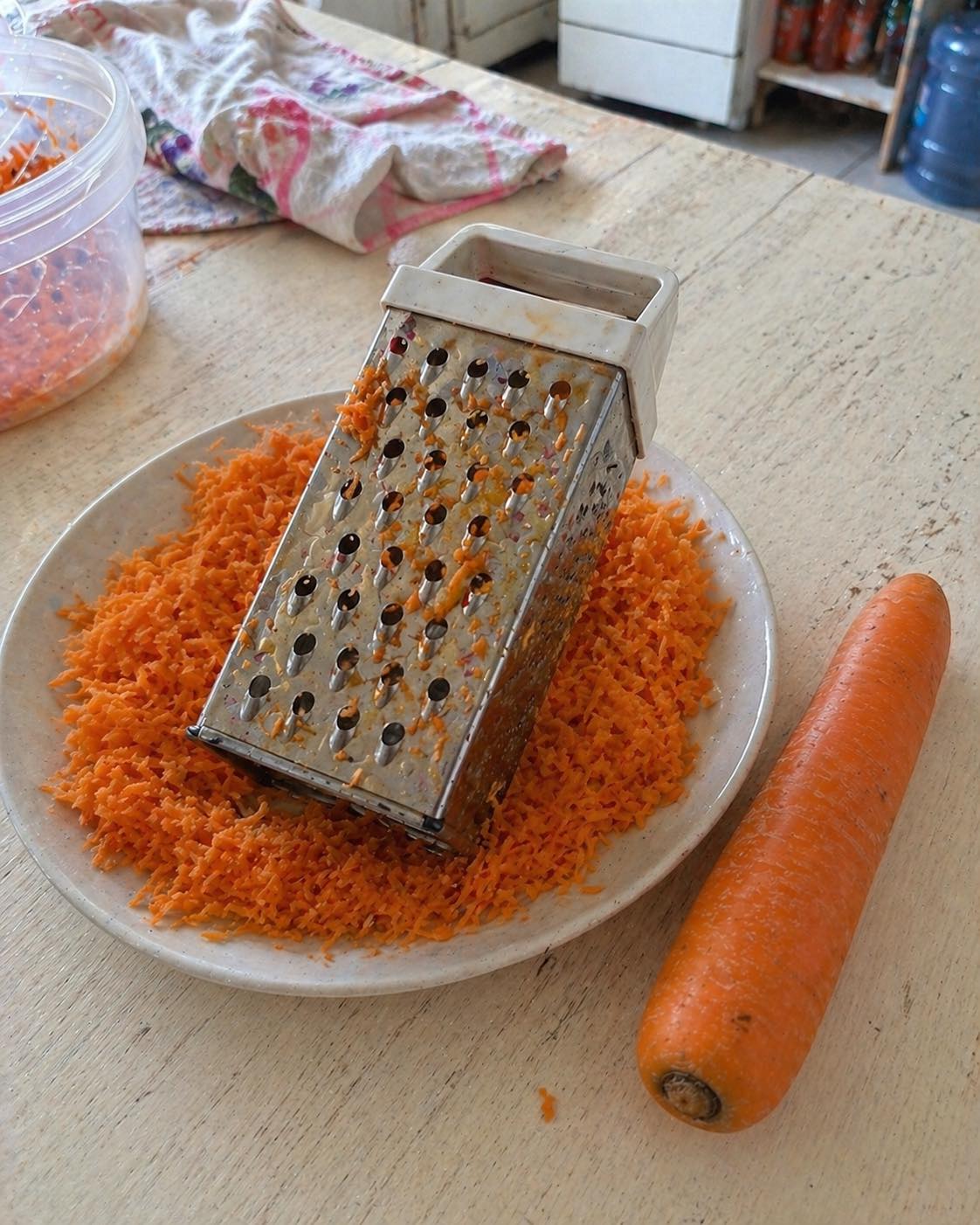 Des médecins révèlent ce que manger des carottes crues en salade peut vous apporter...